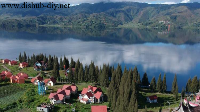 Menikmati Keindahan Alam Danau Bawah Destinasi Tersembunyi